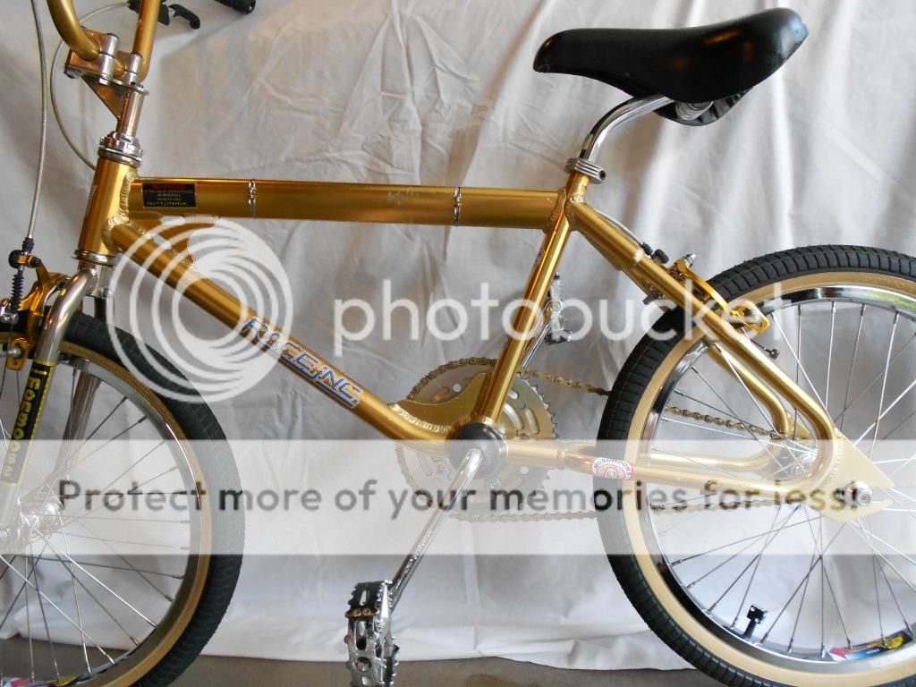 this is like a bicycle at the front has seats at the back